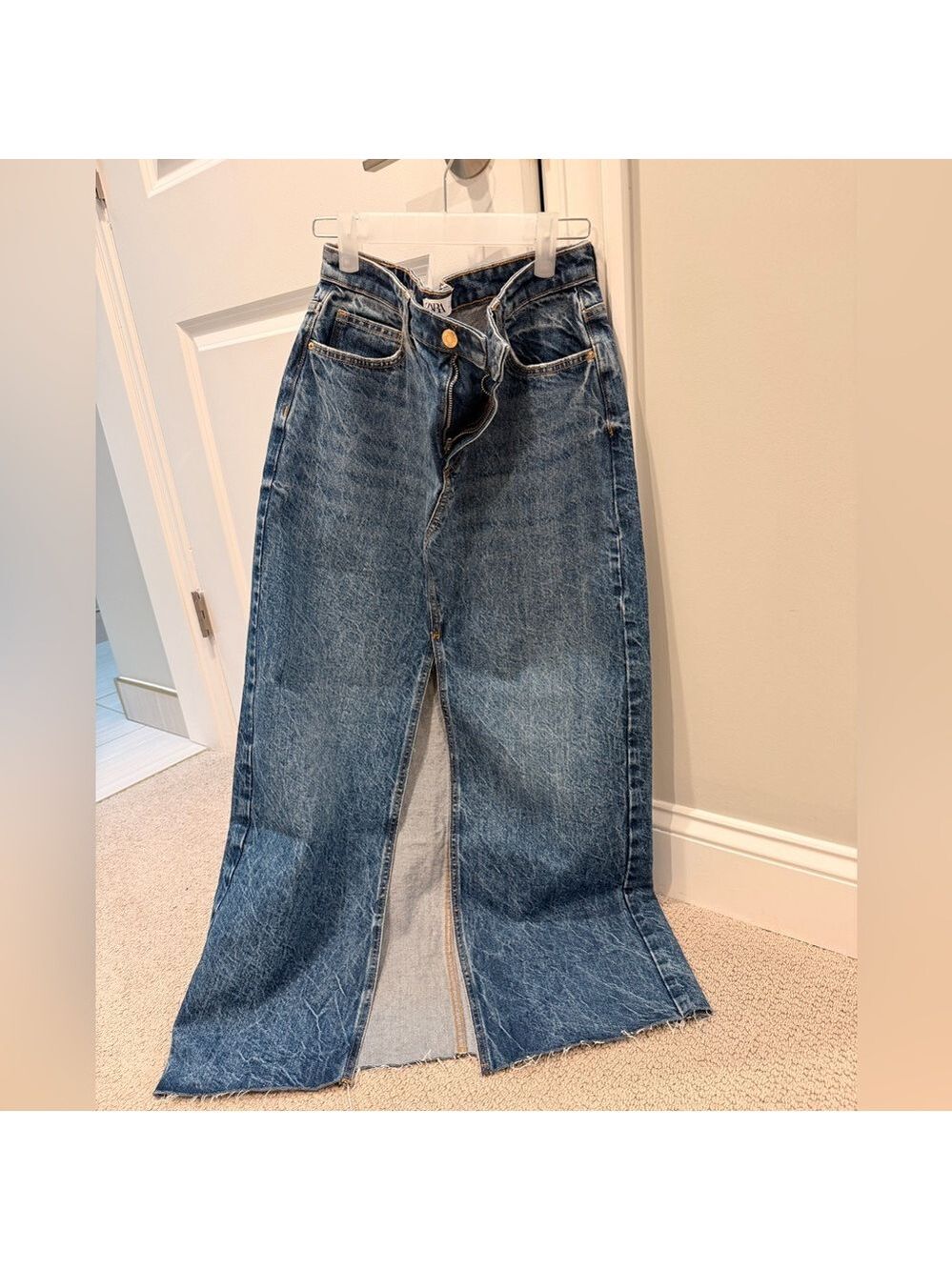Zara 90s Blue Denim Midi Skirt never worn, size M